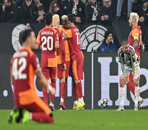 文班亚马高,效砍下,马刺,ag真人厅下载,ag真人厅娱乐,ag真人厅官网,ag真人厅app